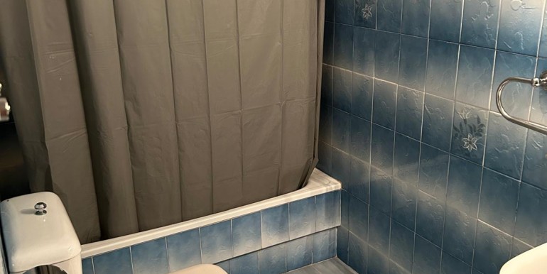 WhatsApp Image 2025-12-05 at 11.38.08