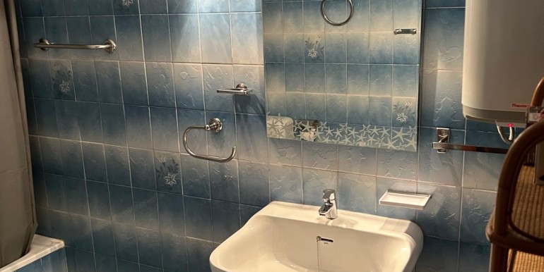 WhatsApp Image 2025-12-05 at 11.38.09